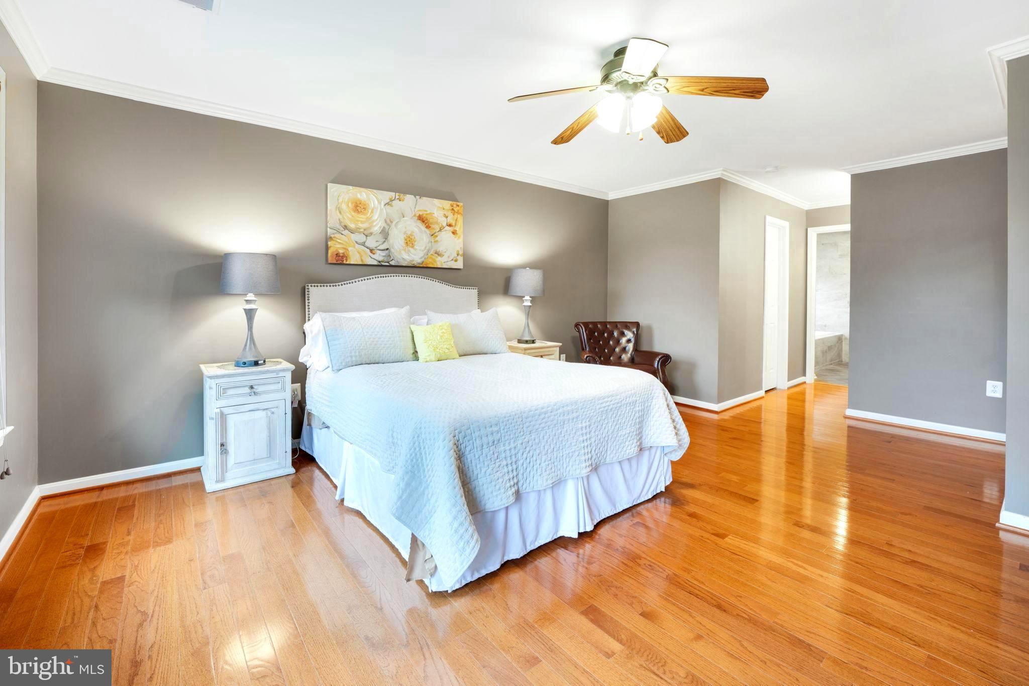 WILLIAMSBURG ESTATES - Residential