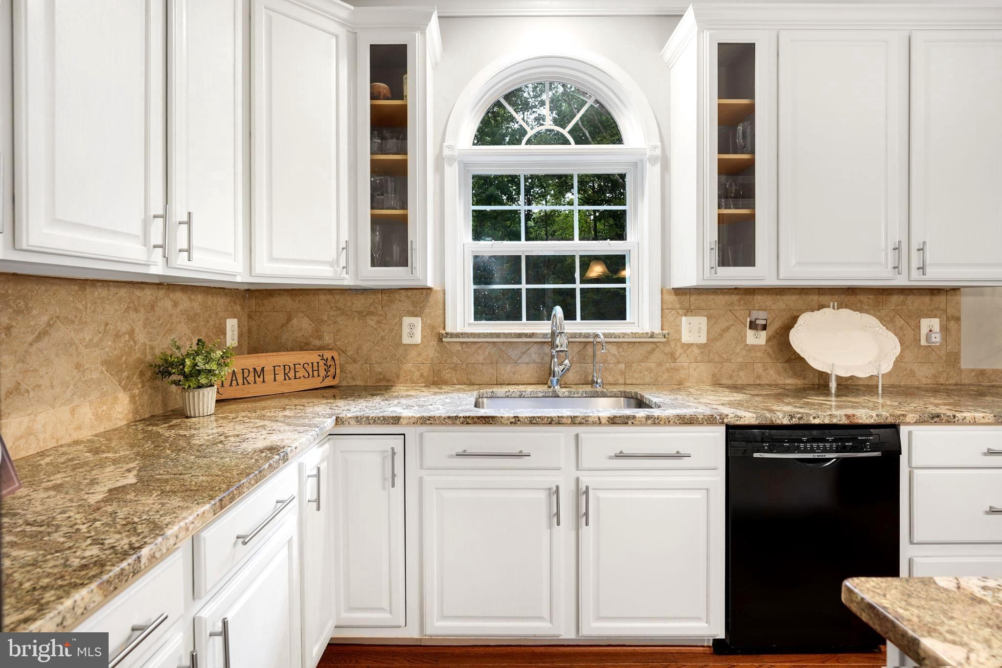 WILLIAMSBURG ESTATES - Residential