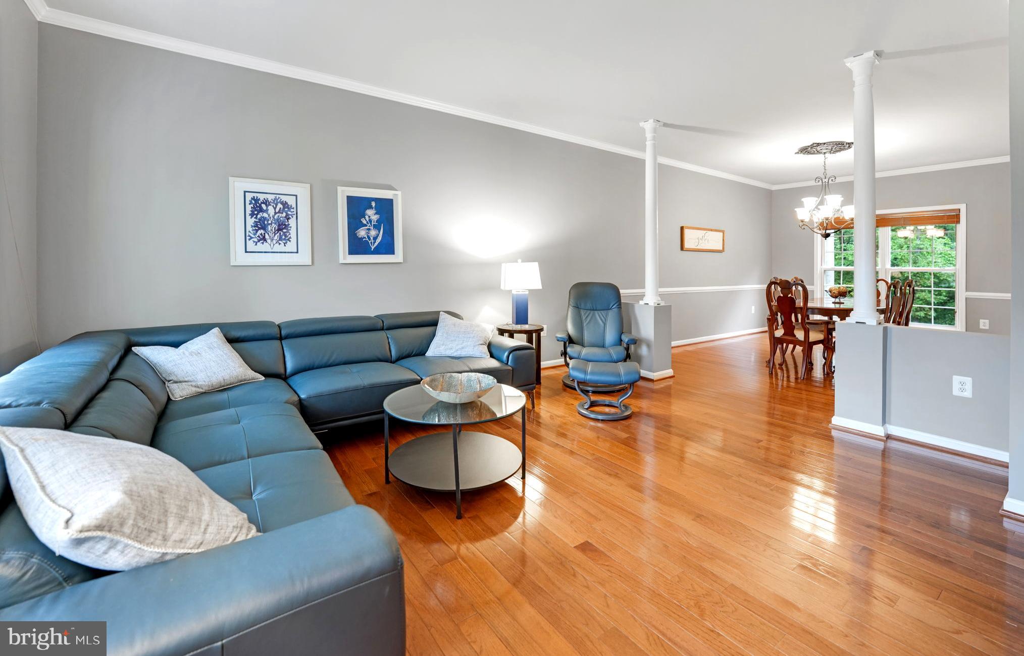 WILLIAMSBURG ESTATES - Residential