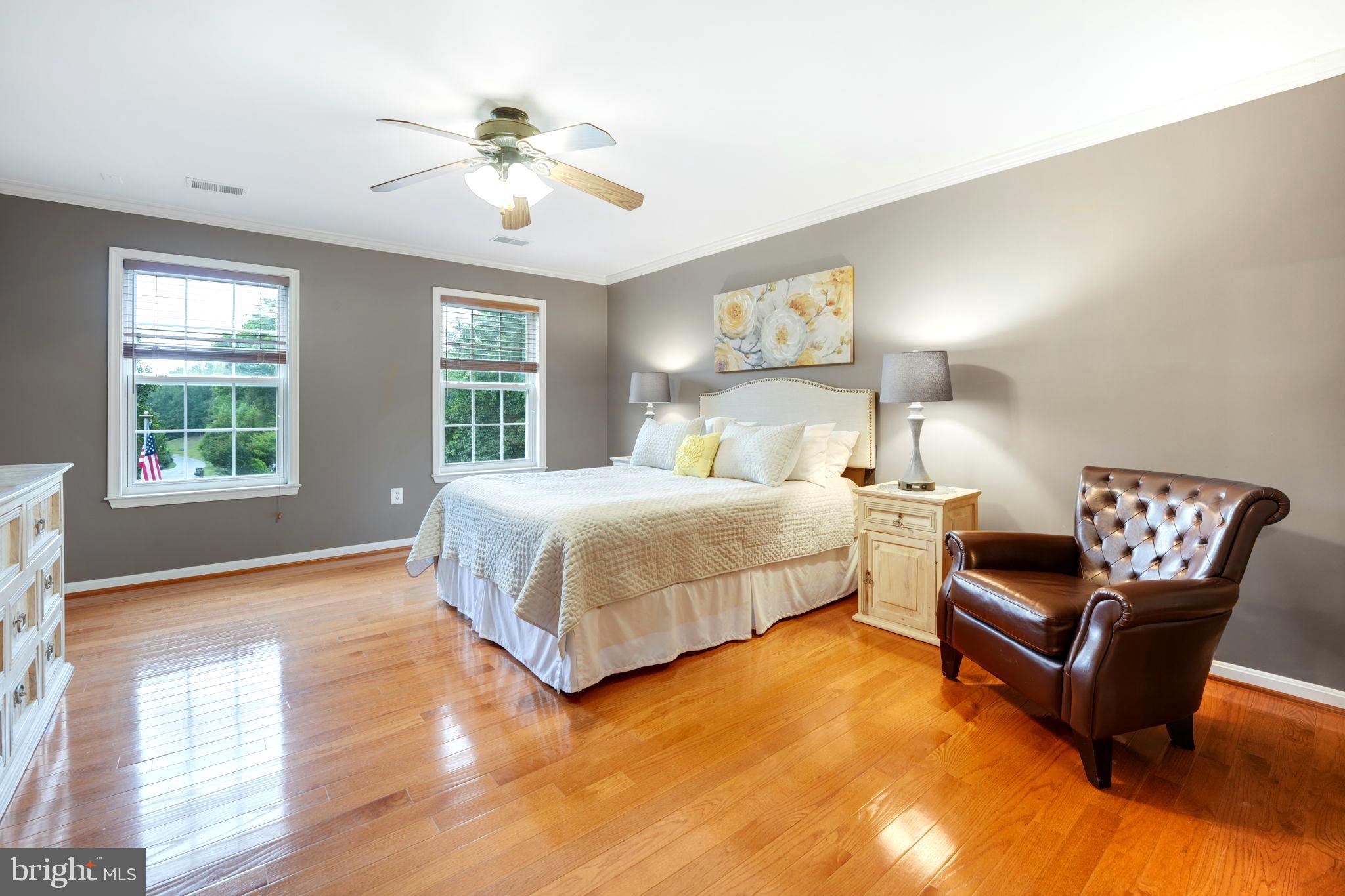 WILLIAMSBURG ESTATES - Residential