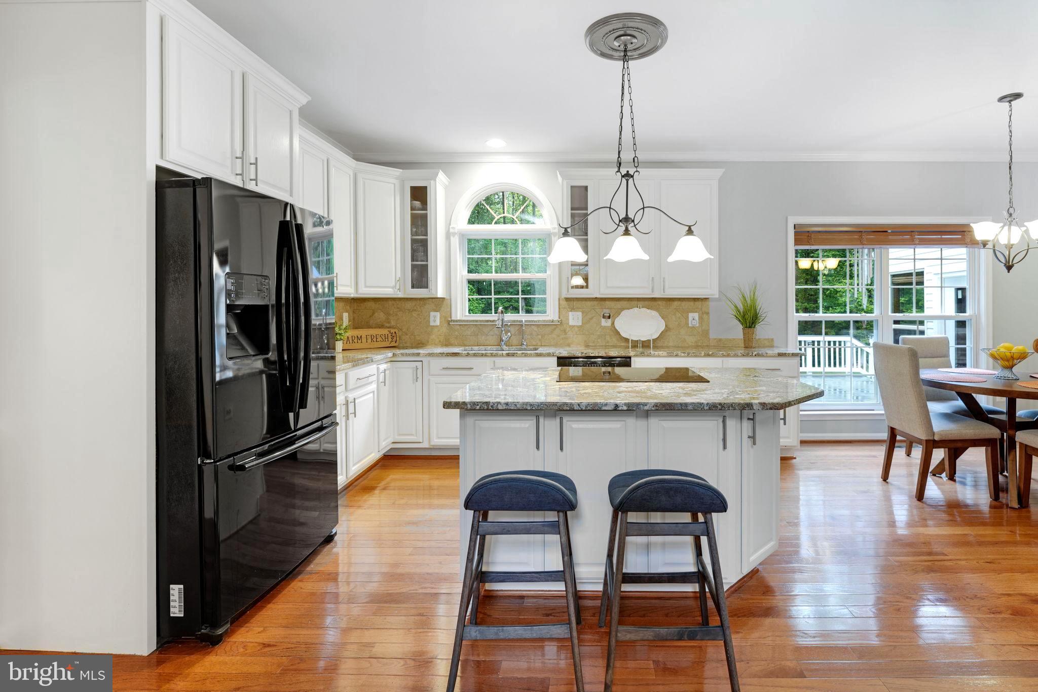 WILLIAMSBURG ESTATES - Residential