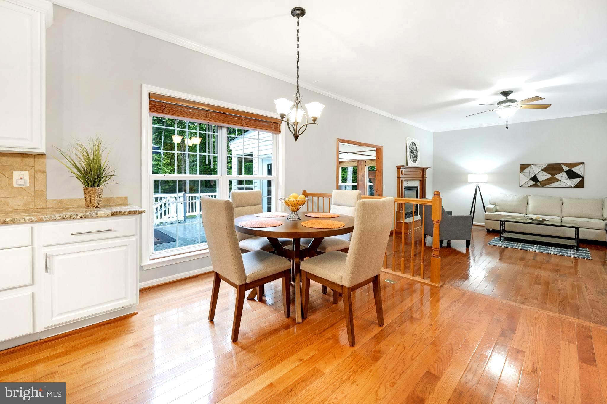 WILLIAMSBURG ESTATES - Residential