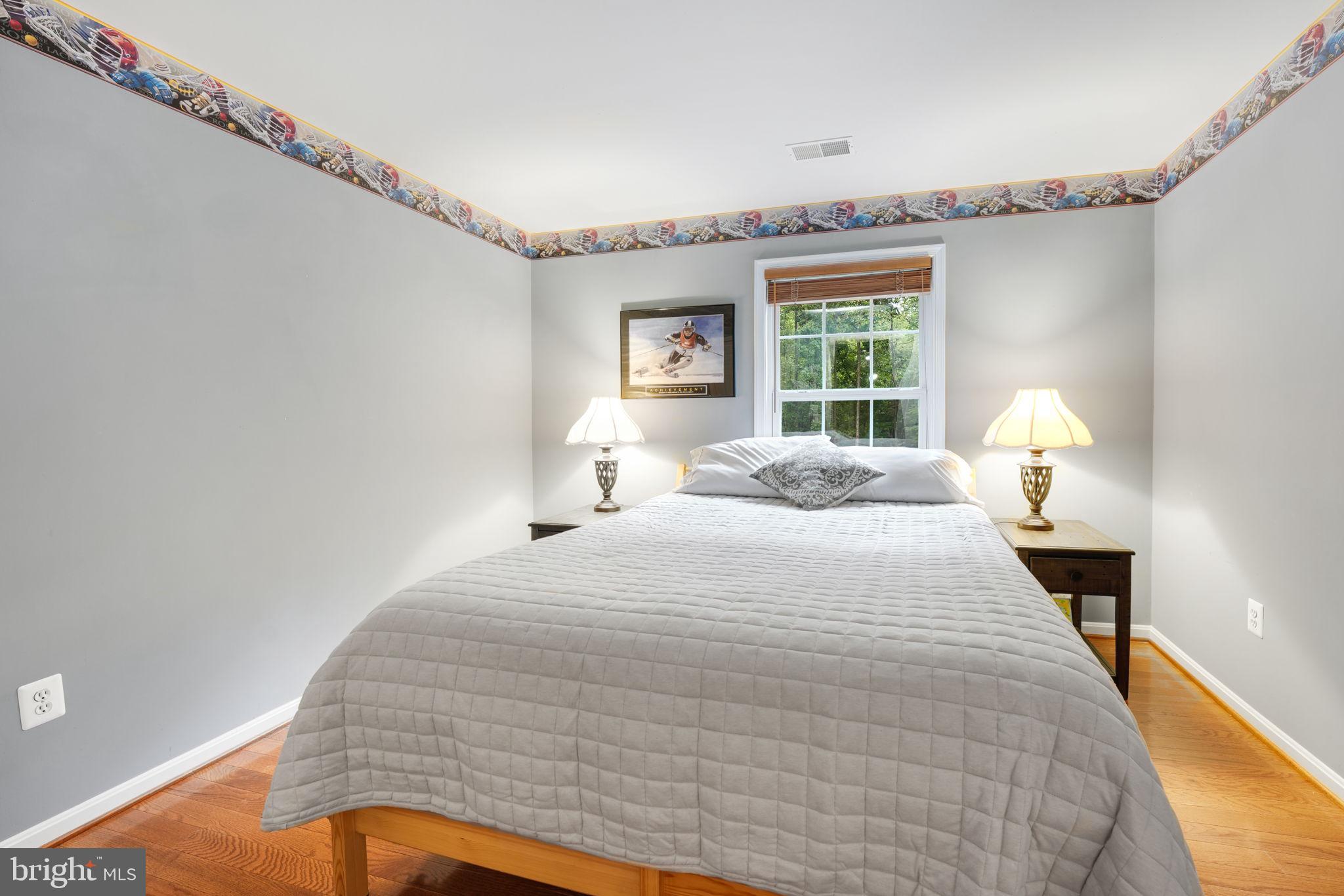 WILLIAMSBURG ESTATES - Residential