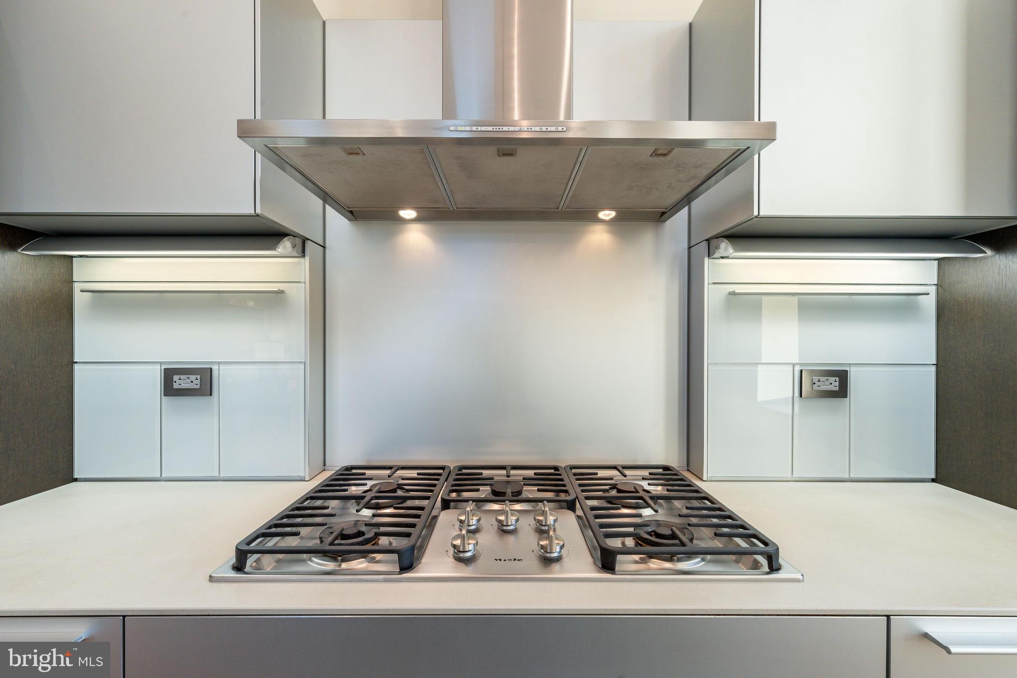 WASHINGTON SQ - Residential