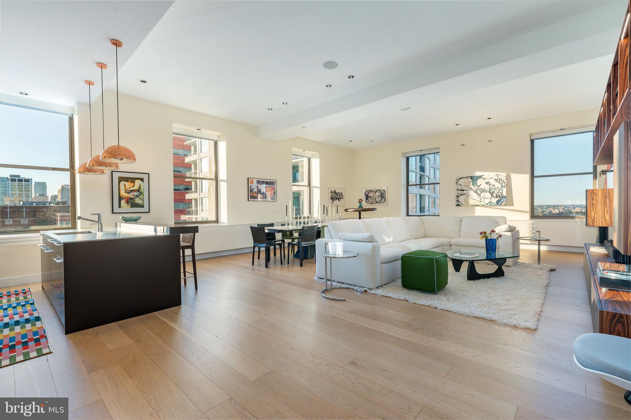 WASHINGTON SQ - Residential