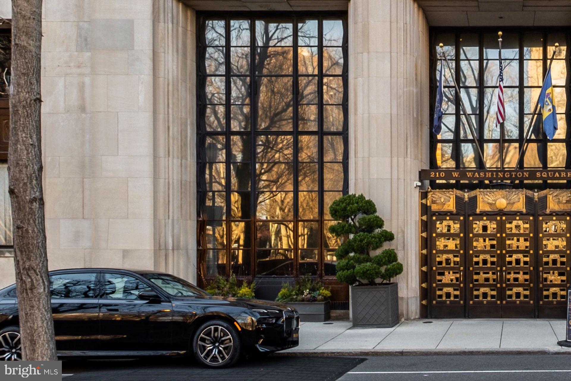 WASHINGTON SQ - Residential