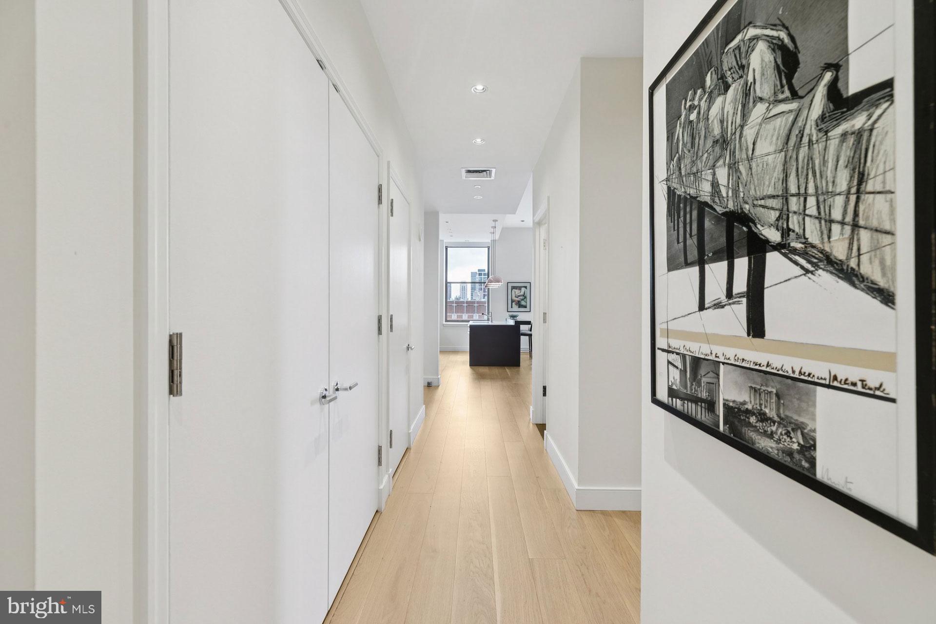 WASHINGTON SQ - Residential