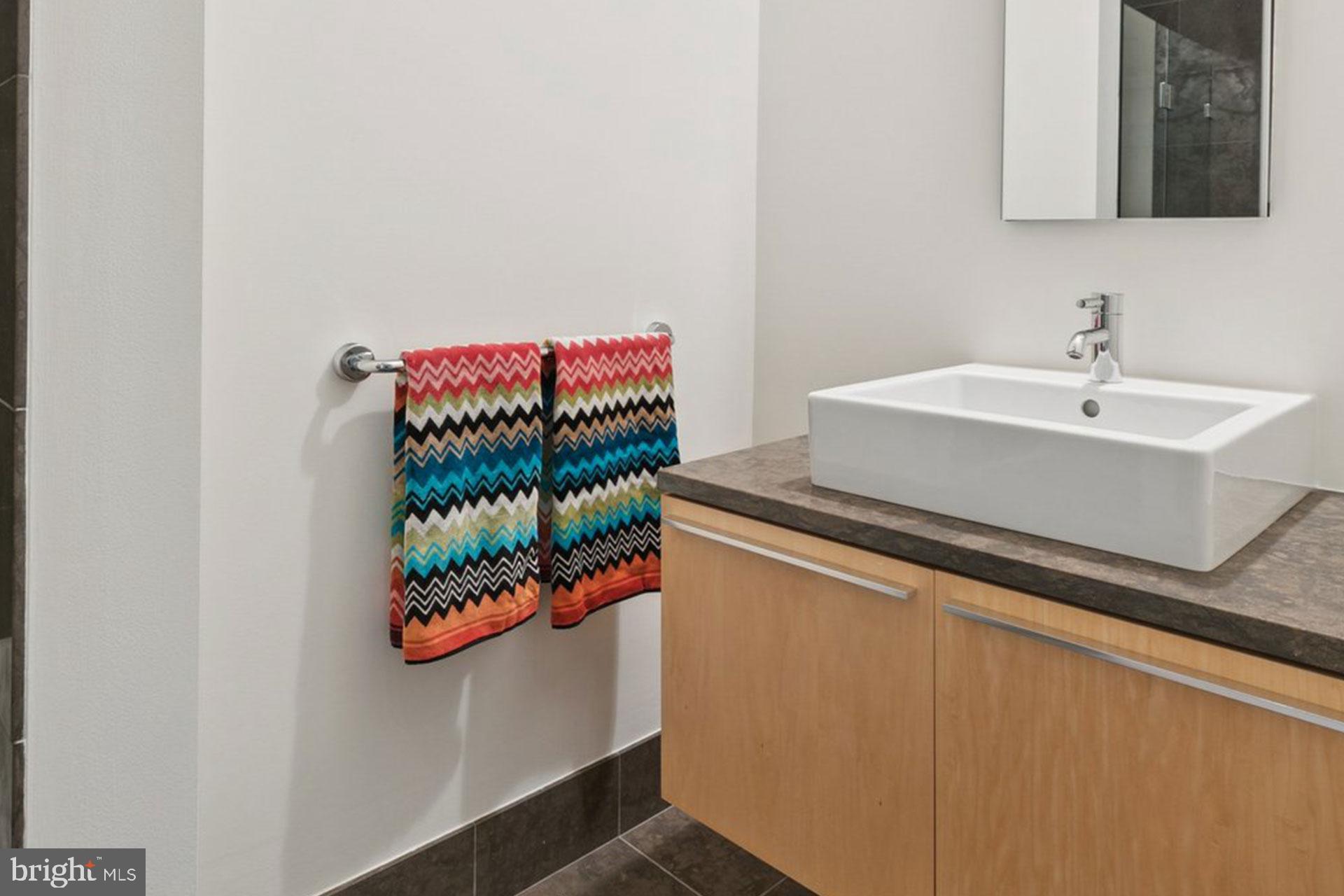 WASHINGTON SQ - Residential