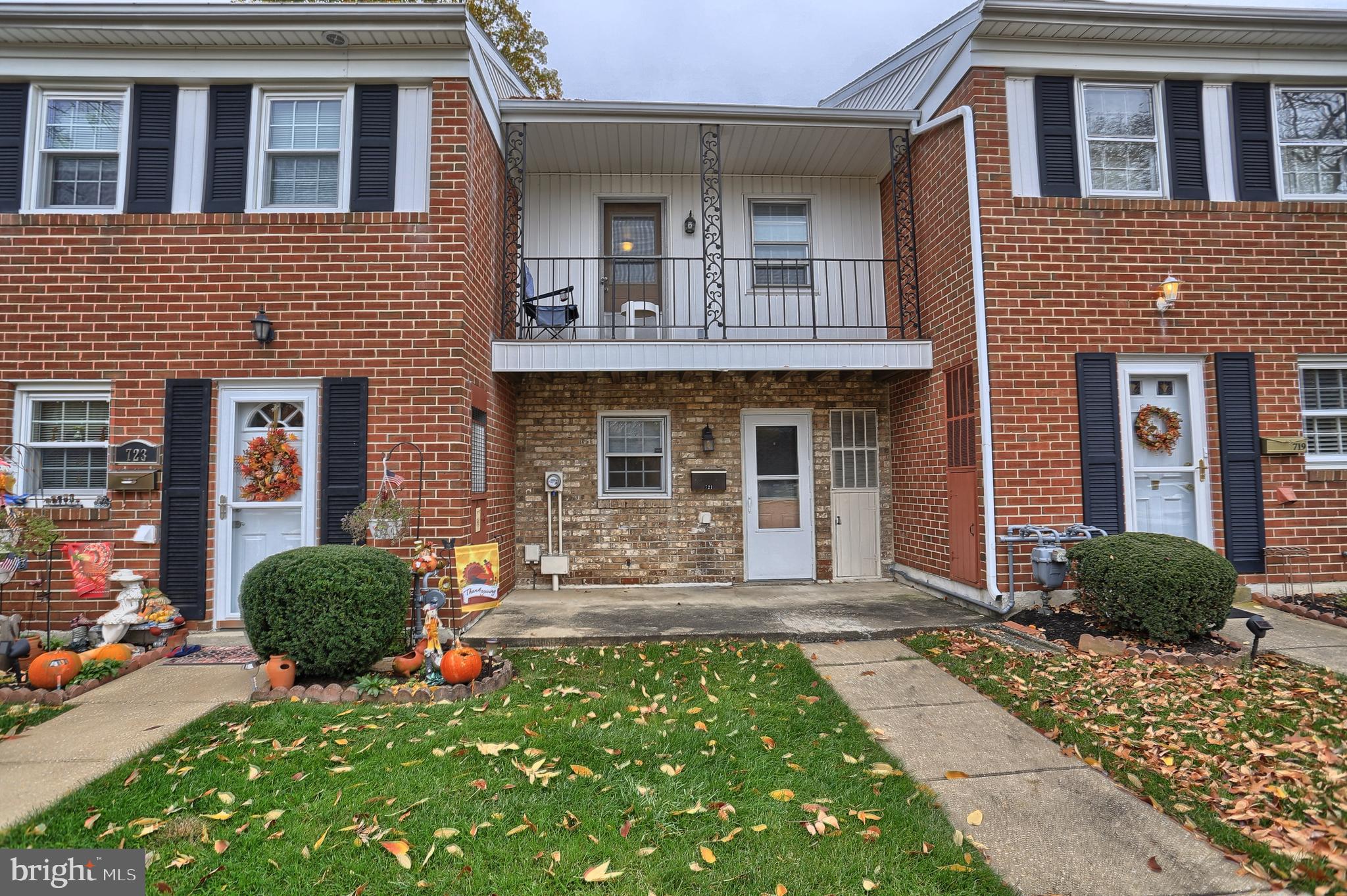 Lovely 3 bed townhome in Colony Park! Great location - close to shopping, restaurants and convenient for any commute - jump right on 83 or 30! Nice kitchen with lots of cabinets and all appliances stay! Large living room/dining room combo w/ a large storage closet. Slider to rear, fenced patio! Big MBR w/ 2nd level balcony access! 2 other nice sized bedrooms. HOA takes care of snow removal, lawn care, exterior maintenance plus water, sewer and trash! Community has a pool and playground. Why rent when you can buy?!