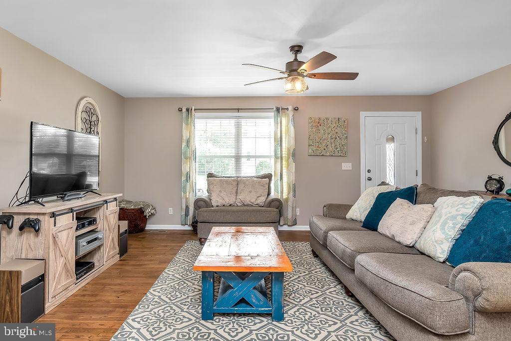 RUFFIN'S POND - Residential