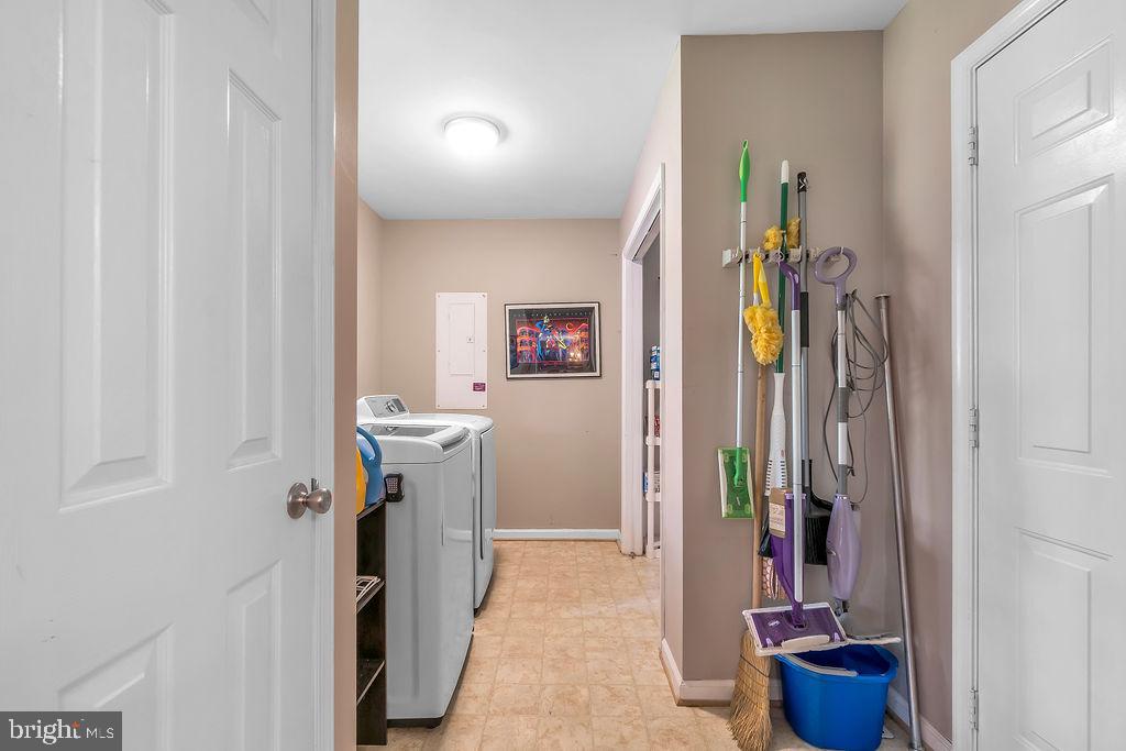 RUFFIN'S POND - Residential