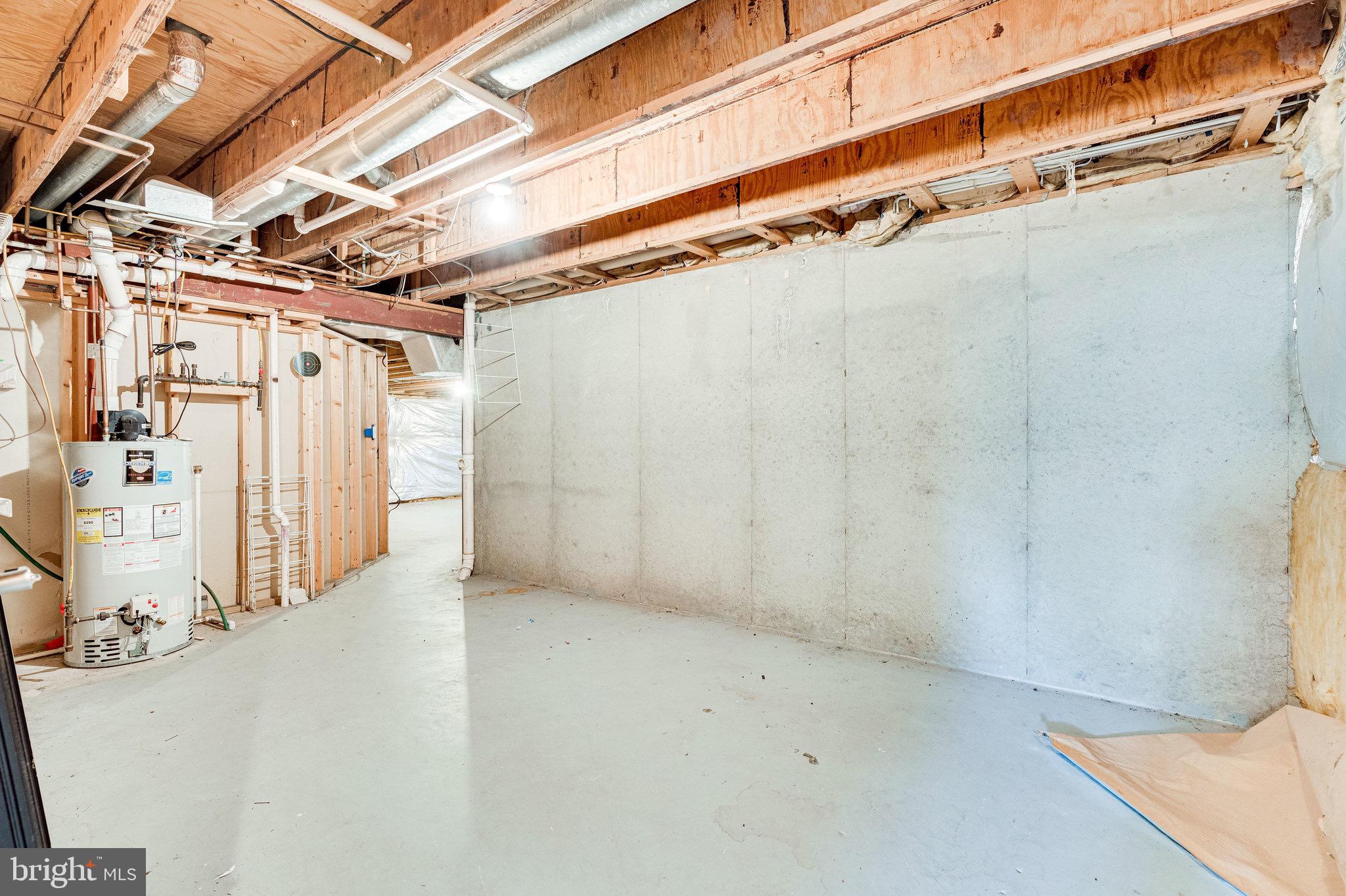 SUGAR CREEK - Residential Lease