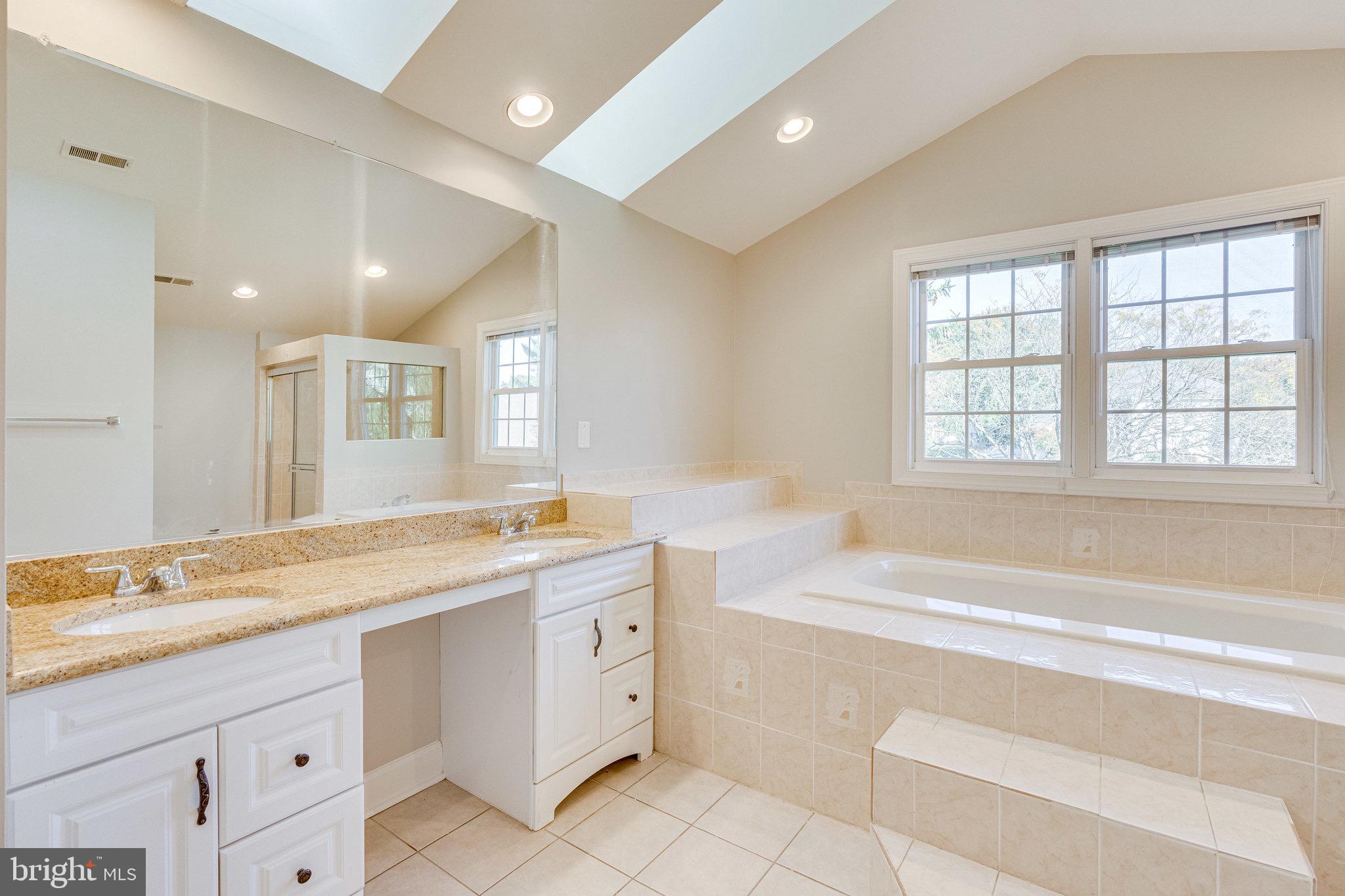 SUGAR CREEK - Residential Lease