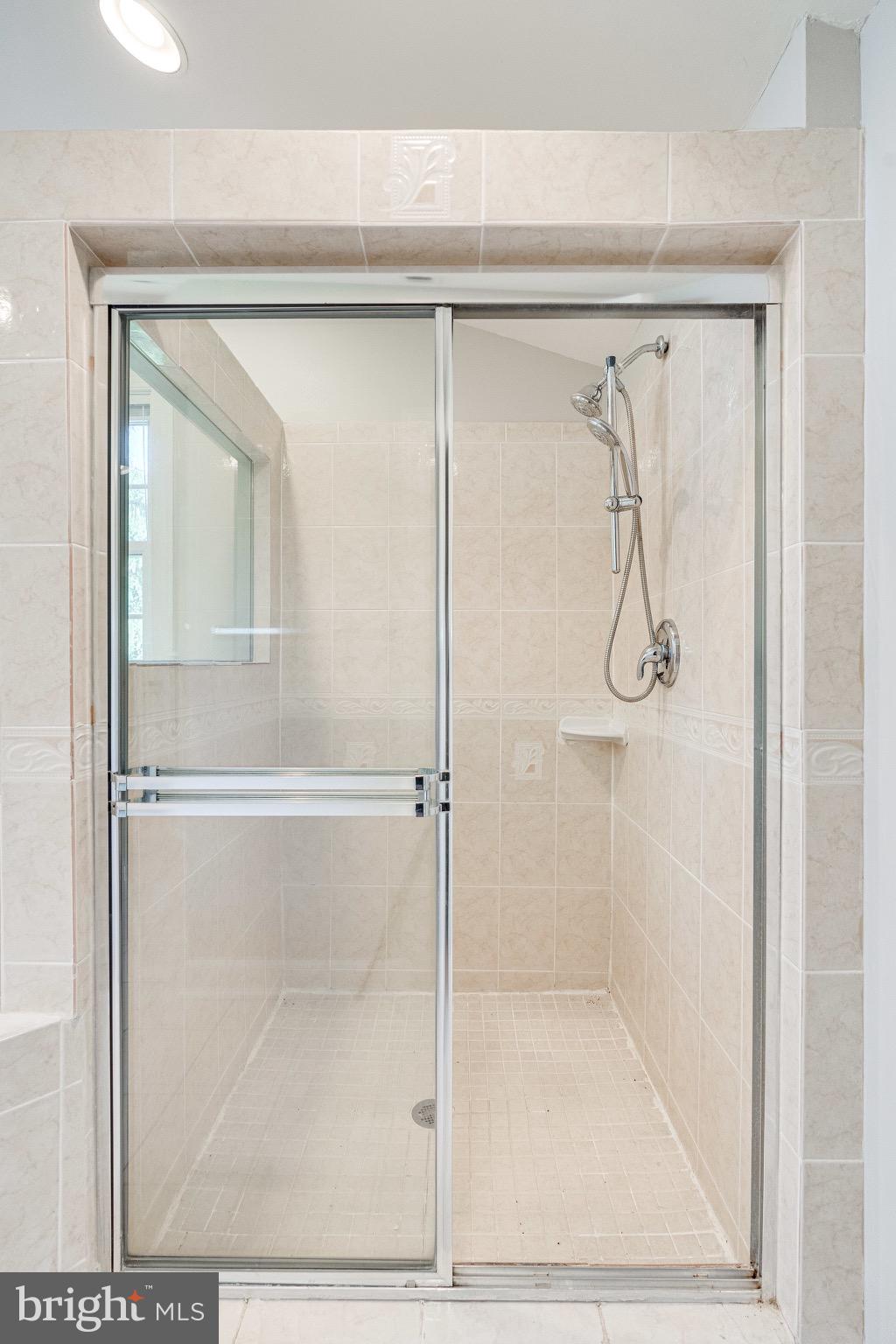 SUGAR CREEK - Residential Lease