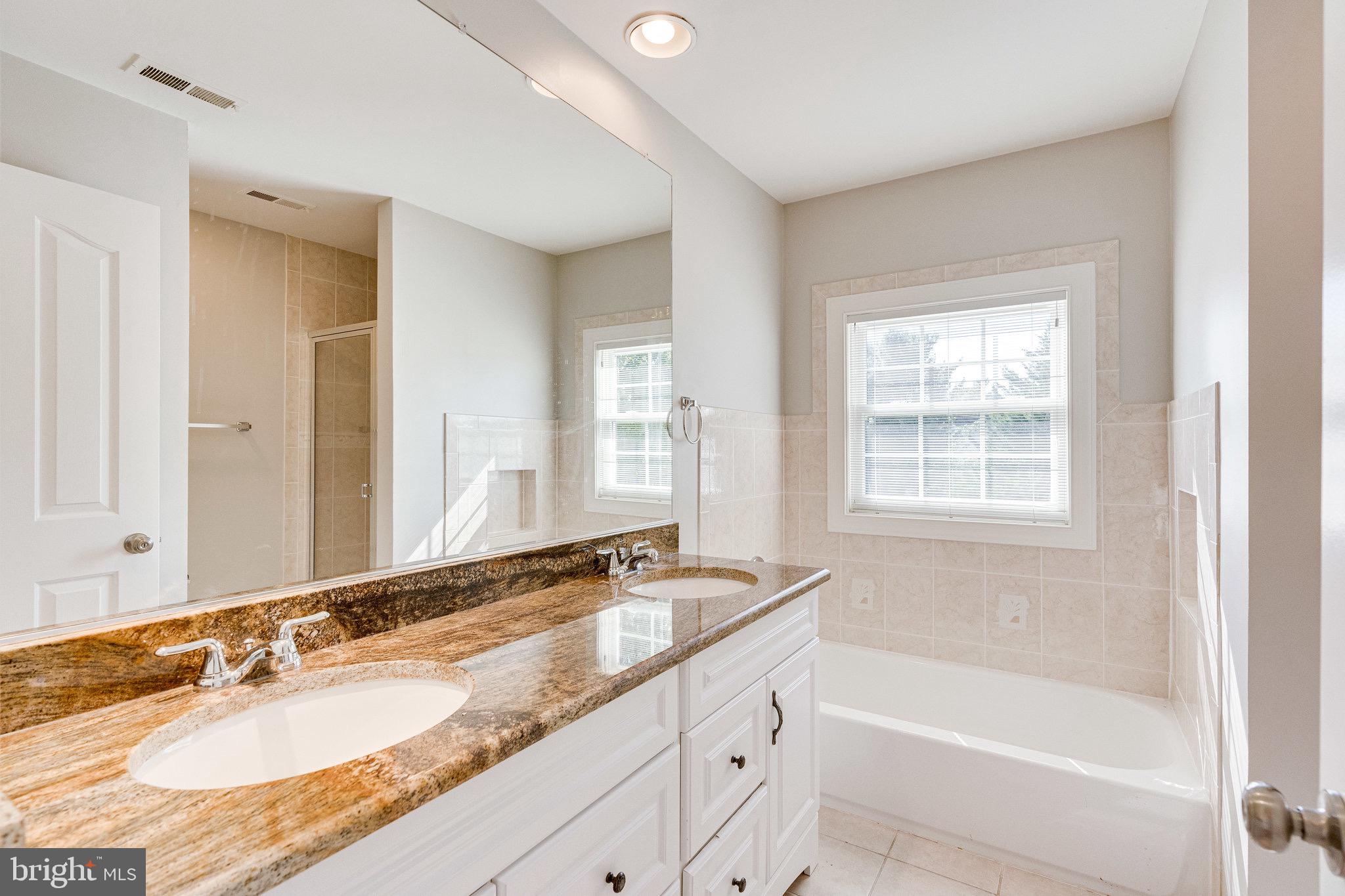 SUGAR CREEK - Residential Lease