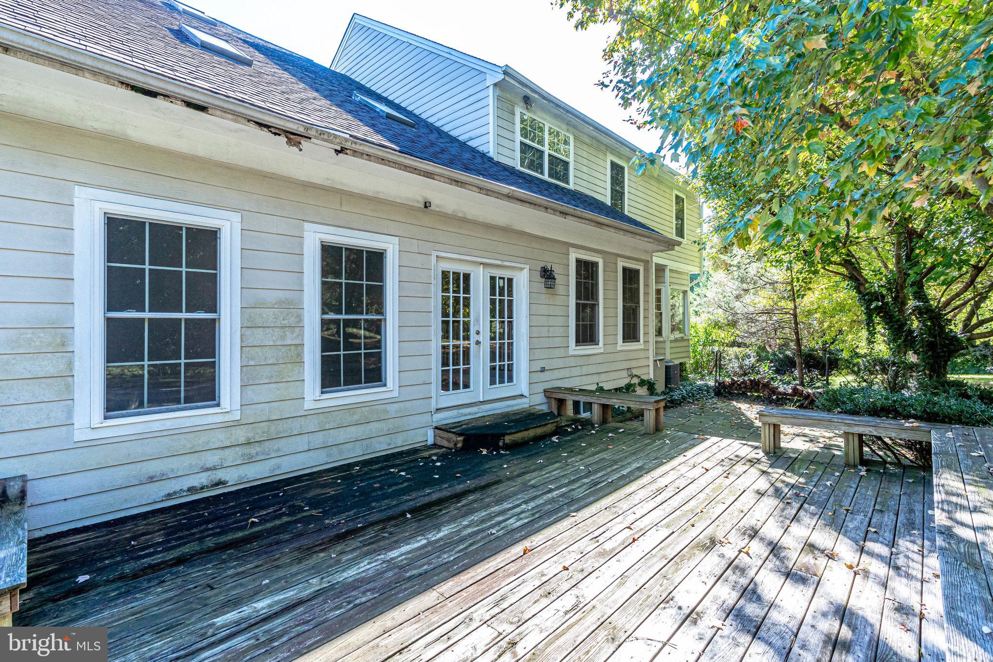 SUGAR CREEK - Residential Lease