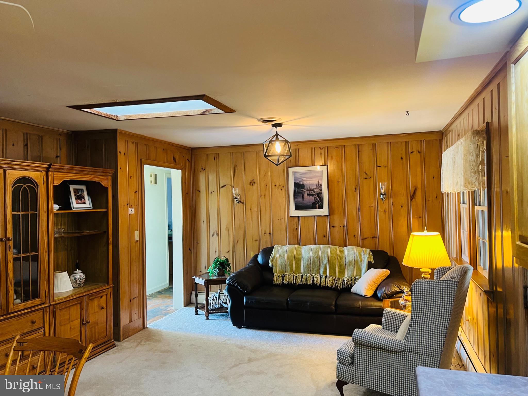 COTTAGE DALE ACRES - Residential