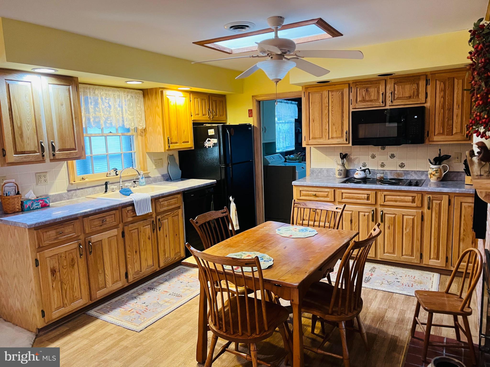 COTTAGE DALE ACRES - Residential