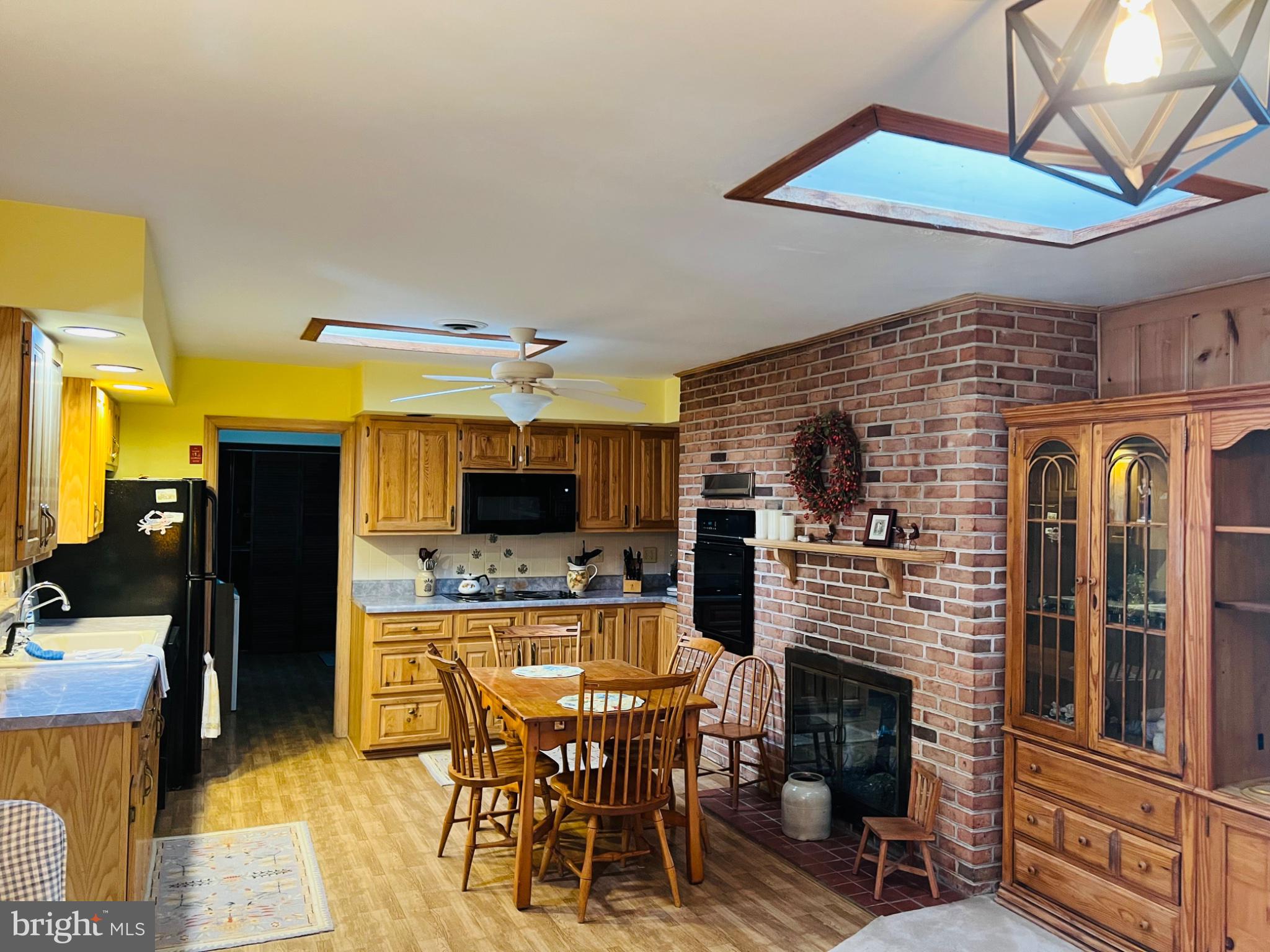 COTTAGE DALE ACRES - Residential