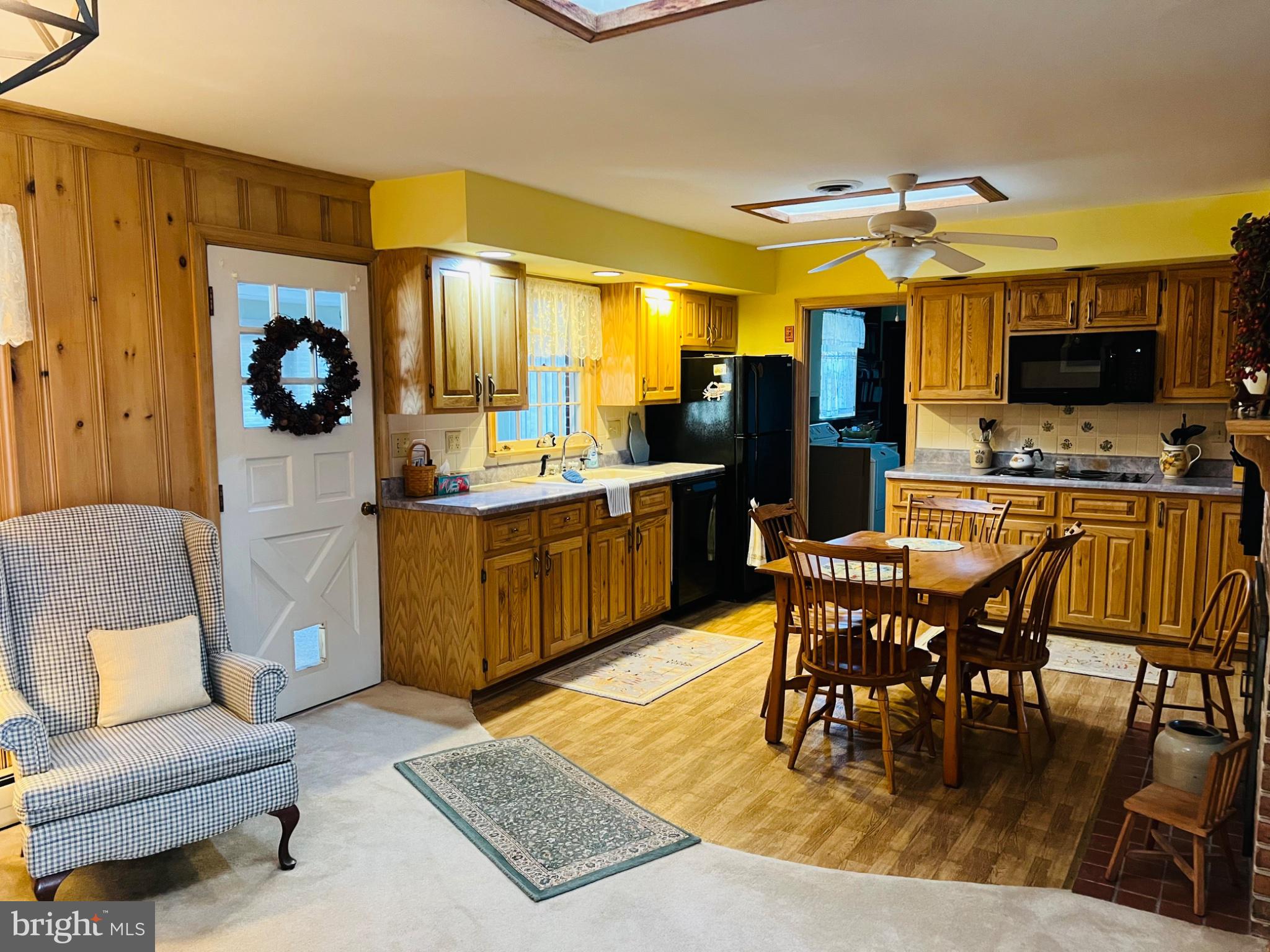 COTTAGE DALE ACRES - Residential