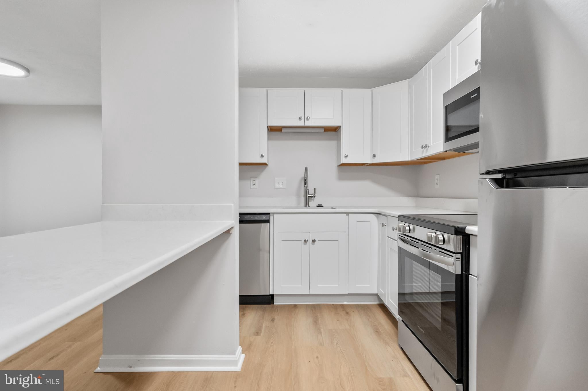 2149 WAINWRIGHT COURT BC