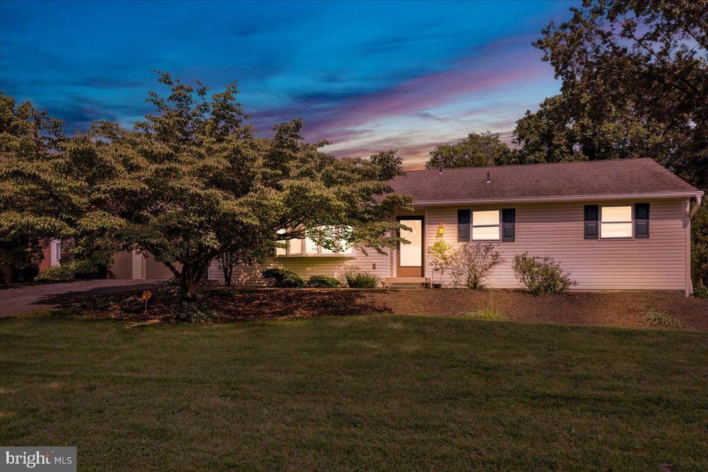 Photo of 77 Garden City Drive, LANCASTER, PA 17602 (MLS # PALA2071150)