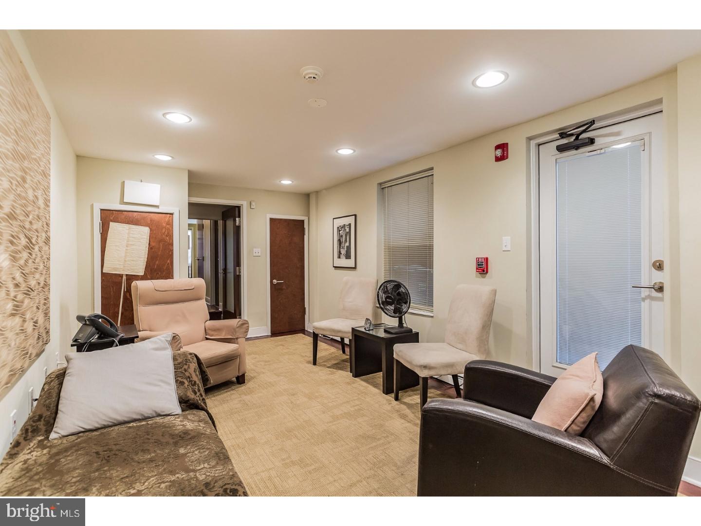 RITTENHOUSE SQUARE - Commercial Sale