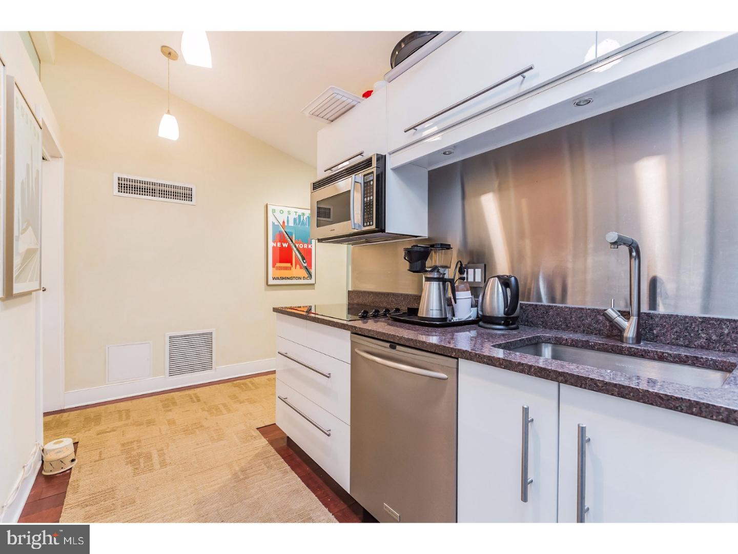 RITTENHOUSE SQUARE - Commercial Sale