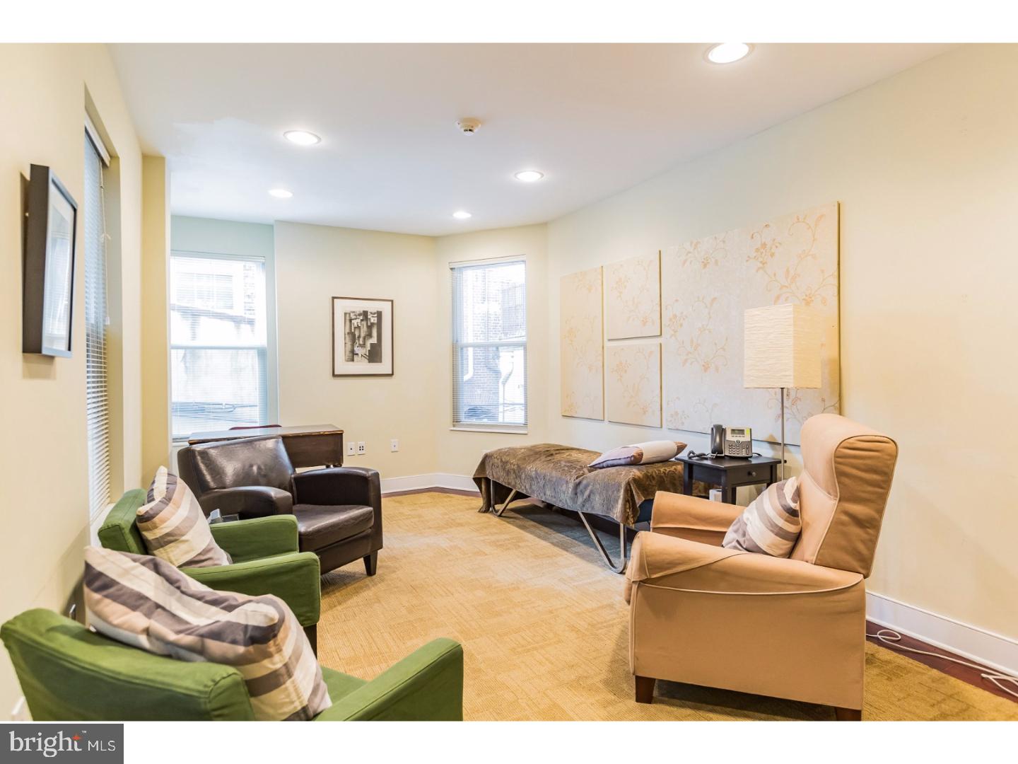RITTENHOUSE SQUARE - Commercial Sale