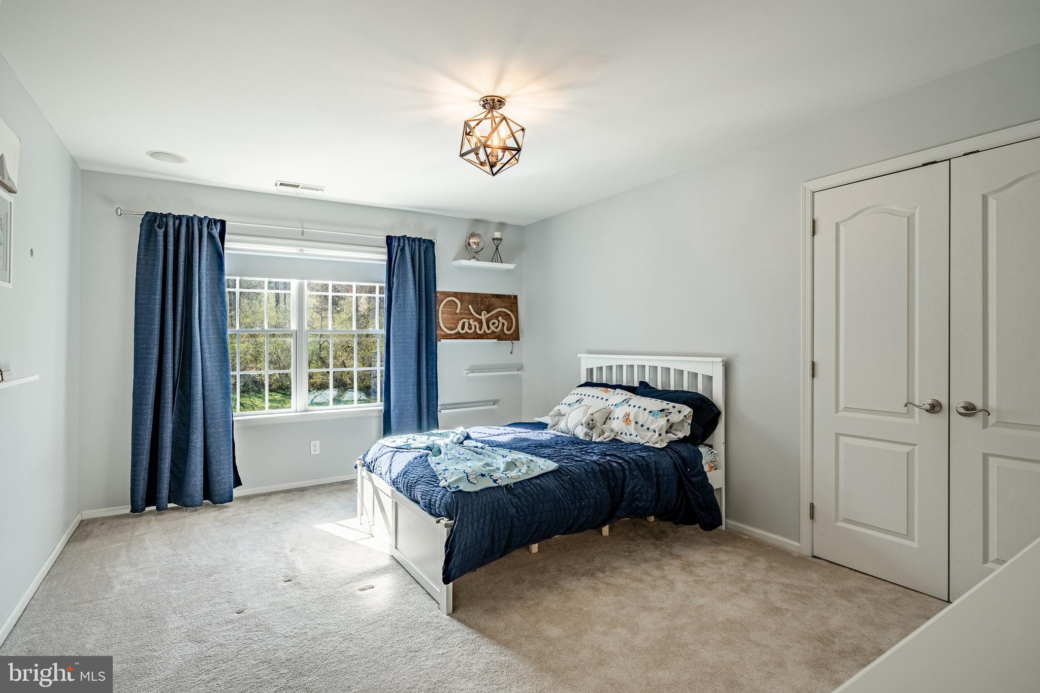 SPRING MOUNT - Residential