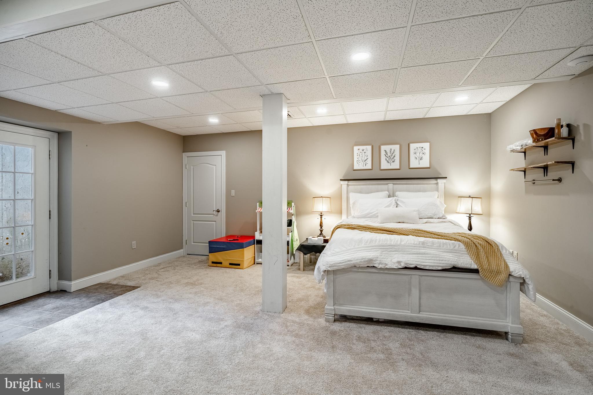 SPRING MOUNT - Residential