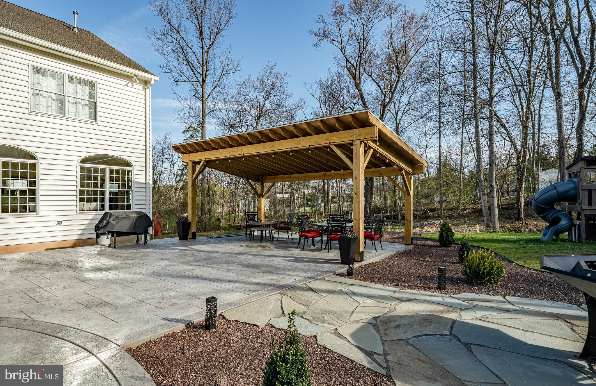 SPRING MOUNT - Residential