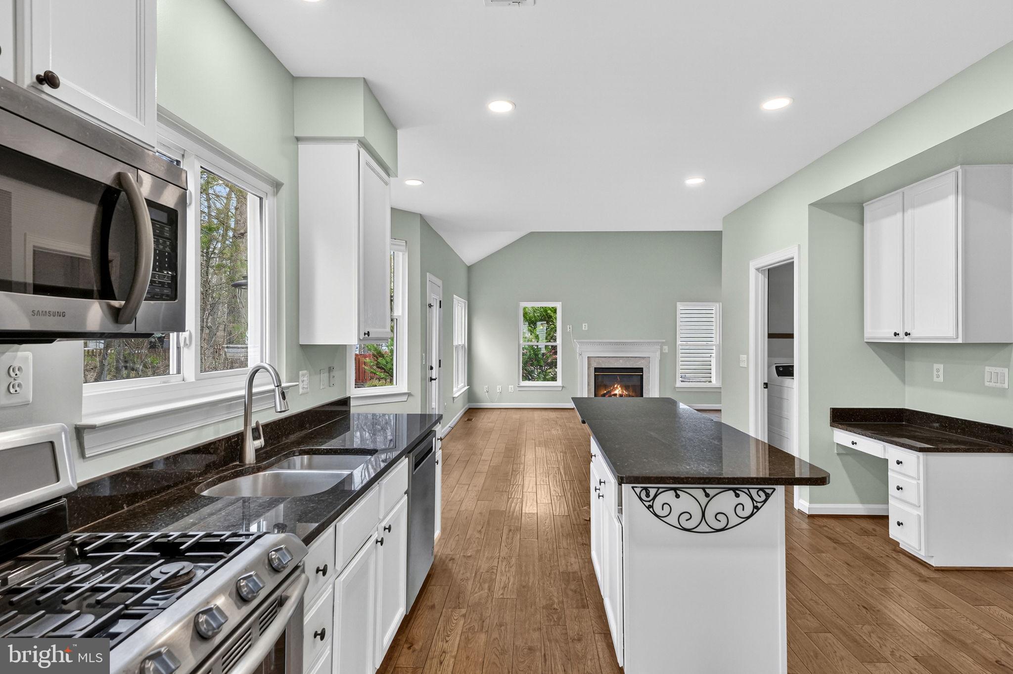 ASHLEIGH - Residential