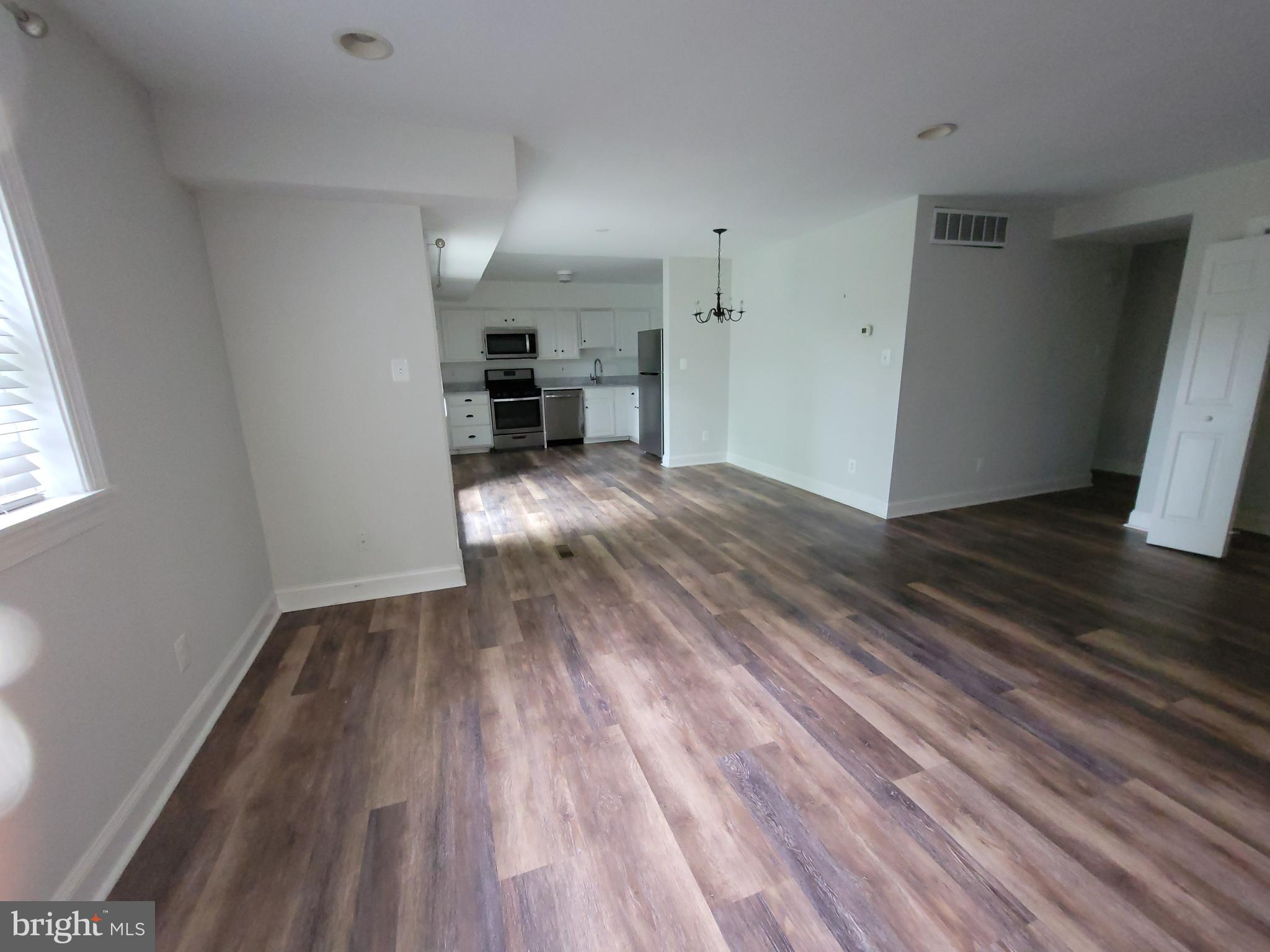 367 HOMELAND SOUTHWAY 1B