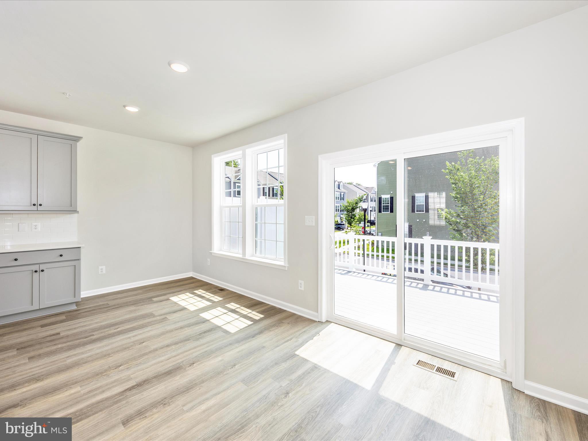 SPRING BANK - Residential