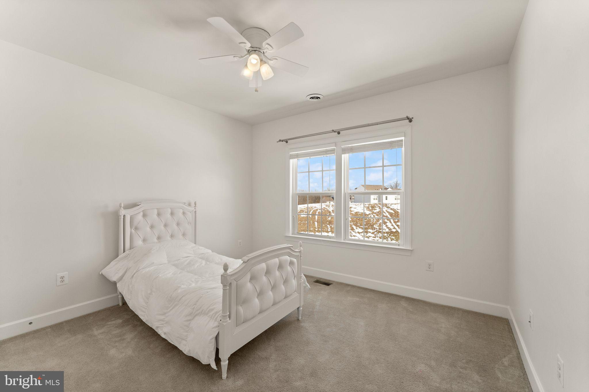 CREIGHTON FARMS - Residential