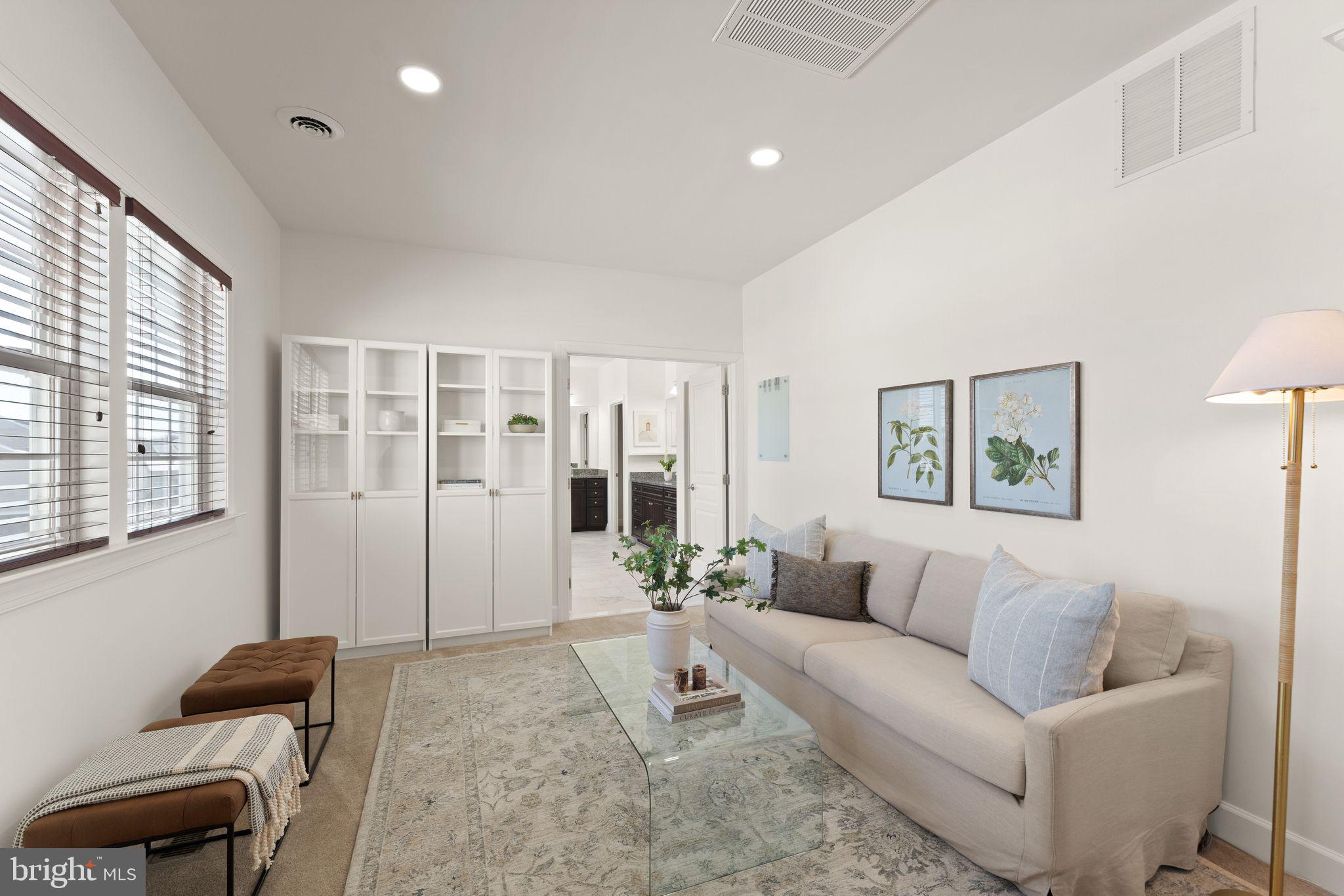 CREIGHTON FARMS - Residential