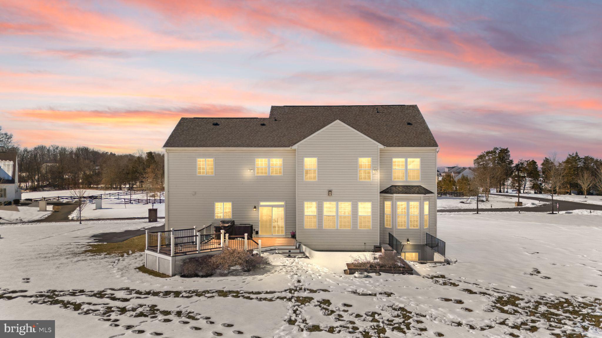 CREIGHTON FARMS - Residential