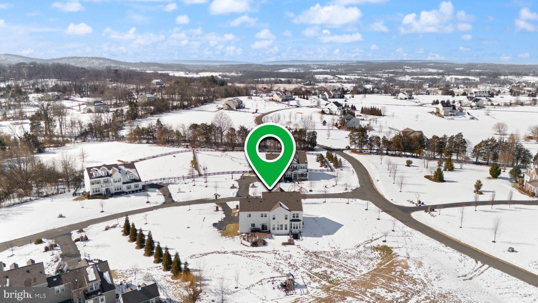 CREIGHTON FARMS - Residential