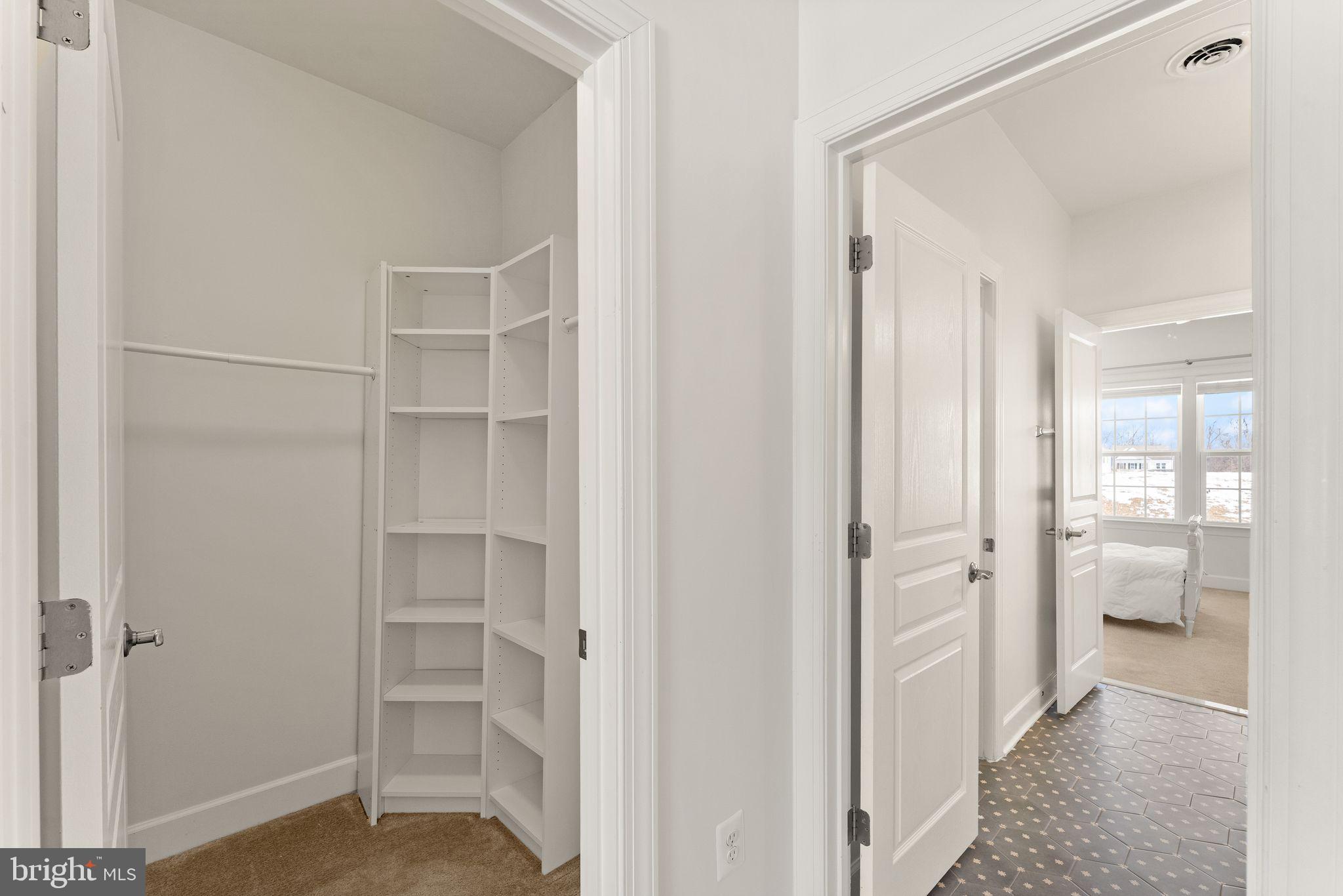 CREIGHTON FARMS - Residential