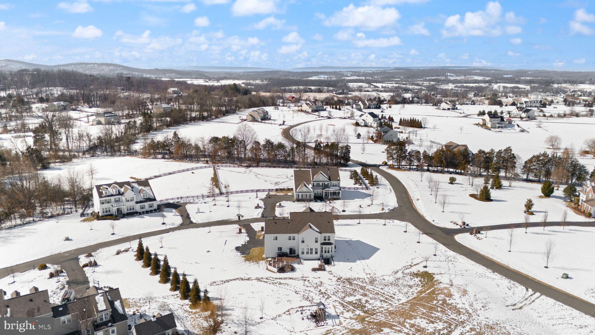 CREIGHTON FARMS - Residential