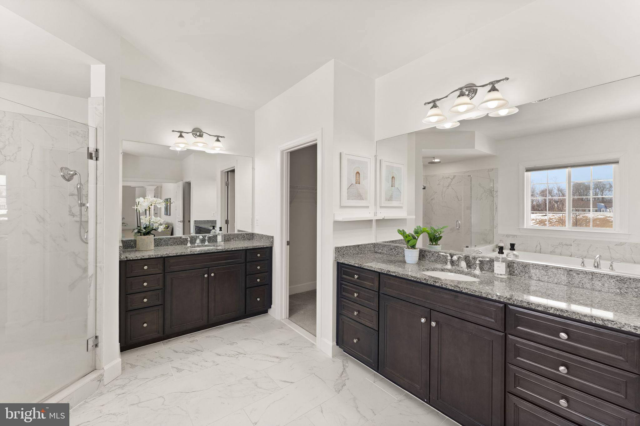 CREIGHTON FARMS - Residential