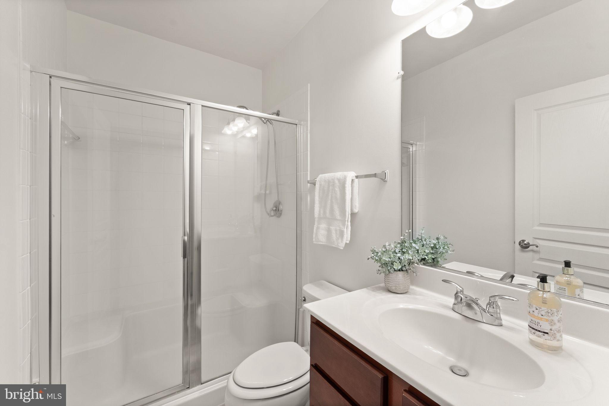 CREIGHTON FARMS - Residential