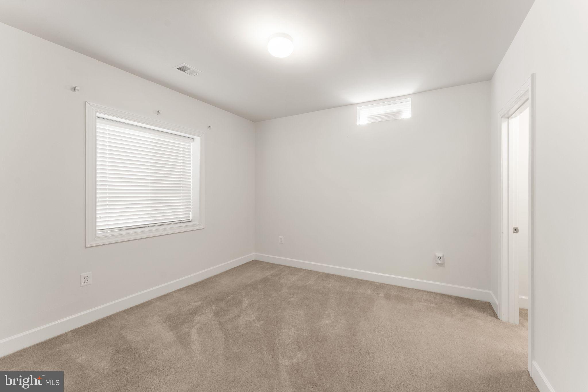 CREIGHTON FARMS - Residential