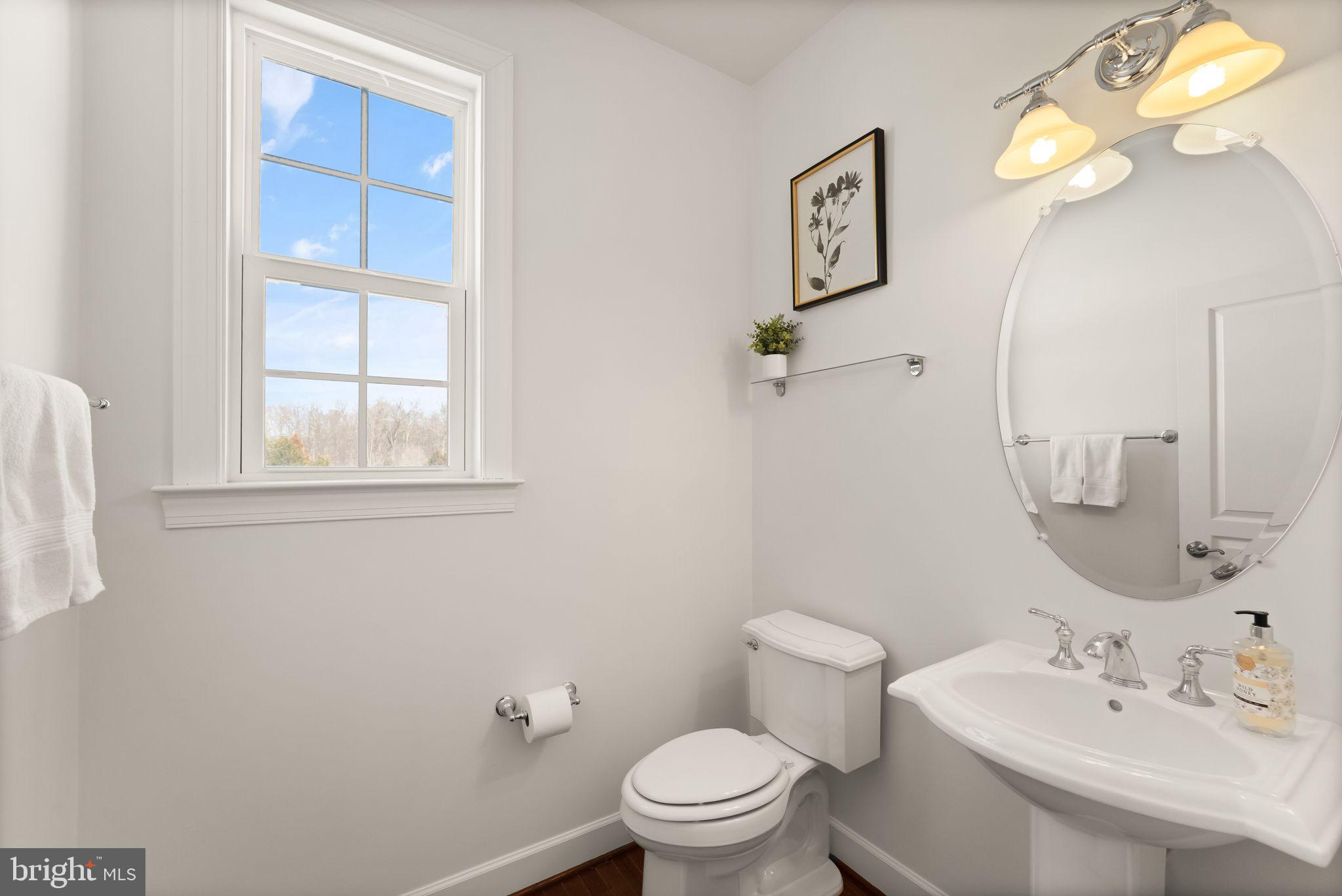 CREIGHTON FARMS - Residential