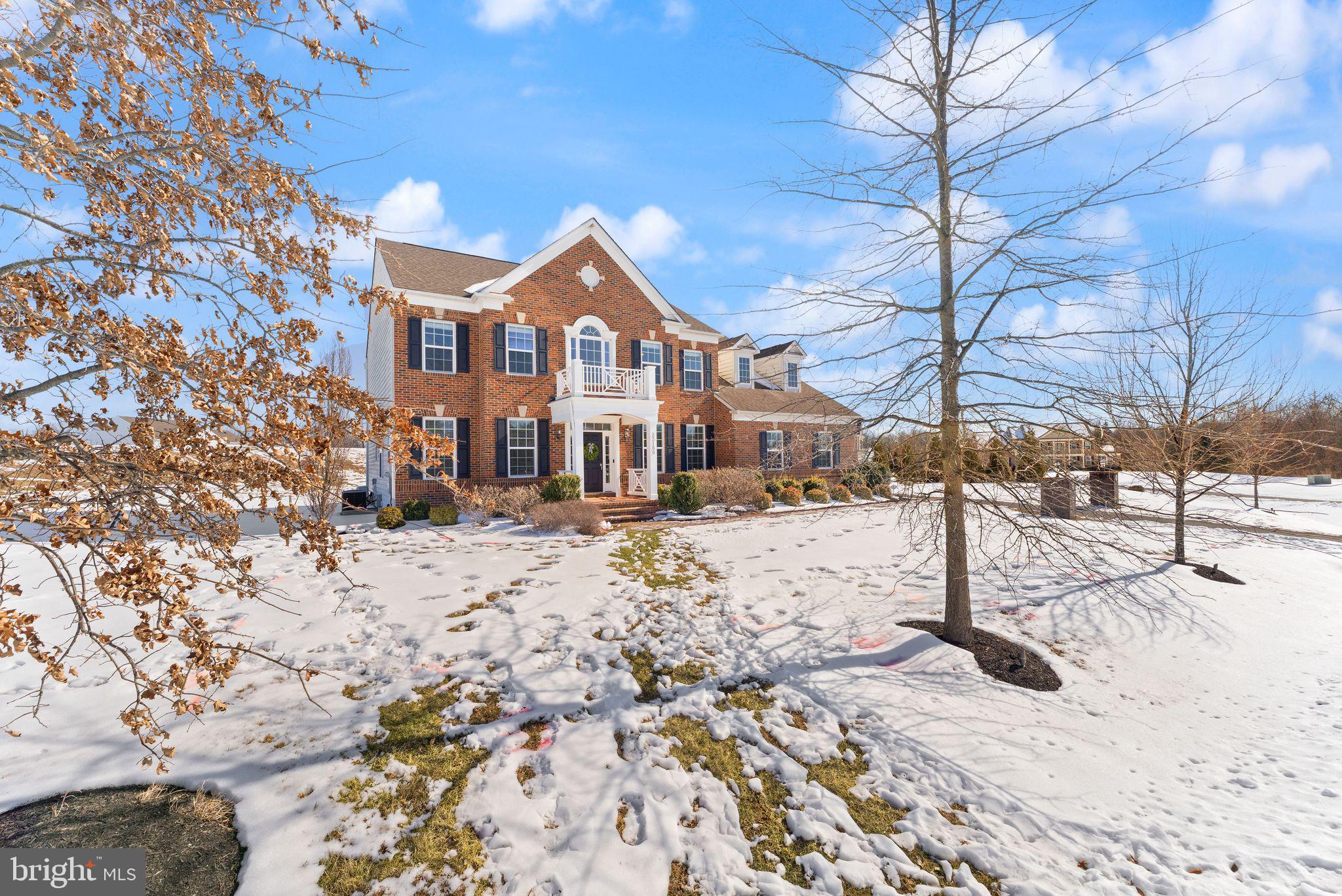 CREIGHTON FARMS - Residential