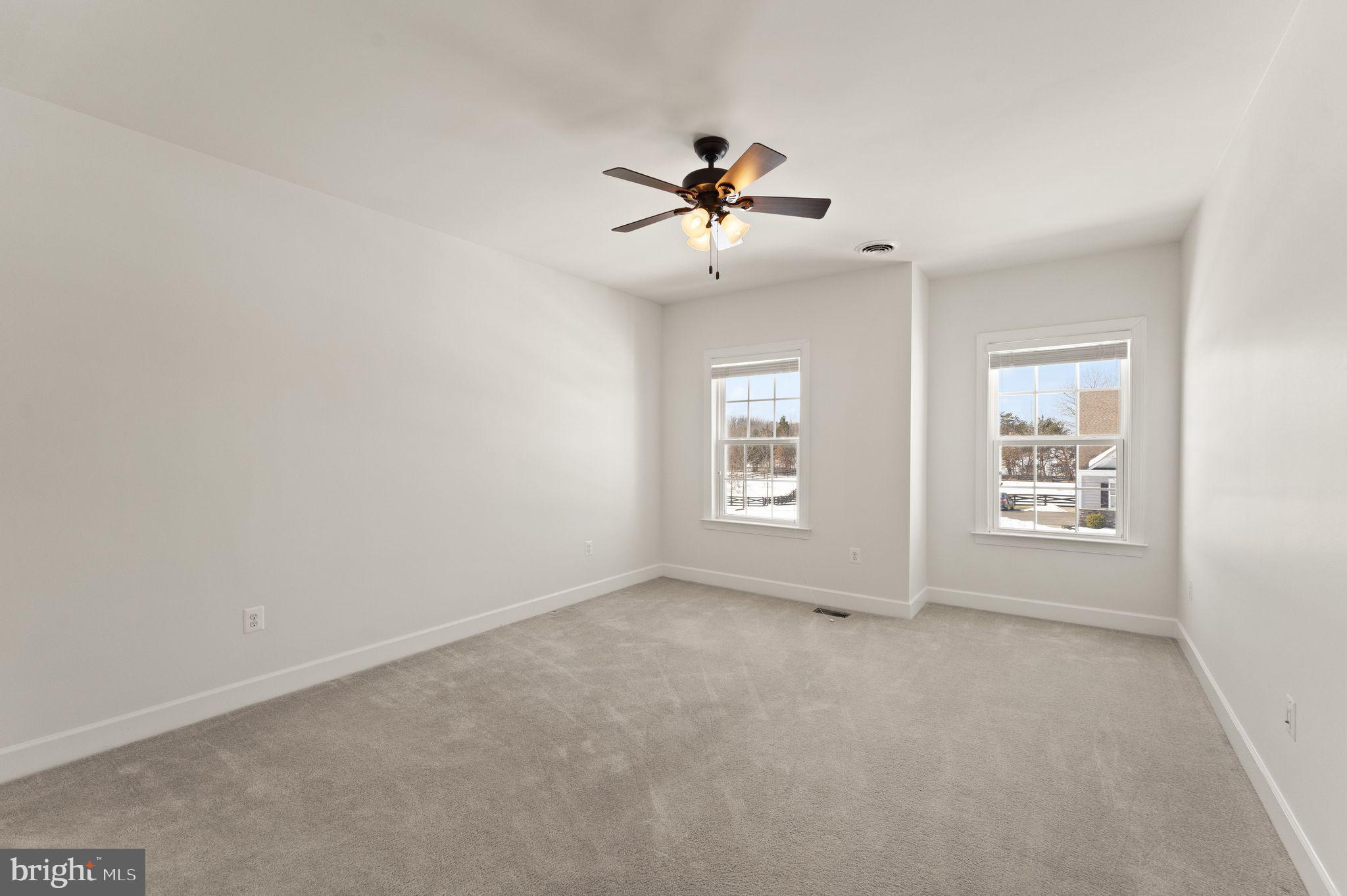 CREIGHTON FARMS - Residential