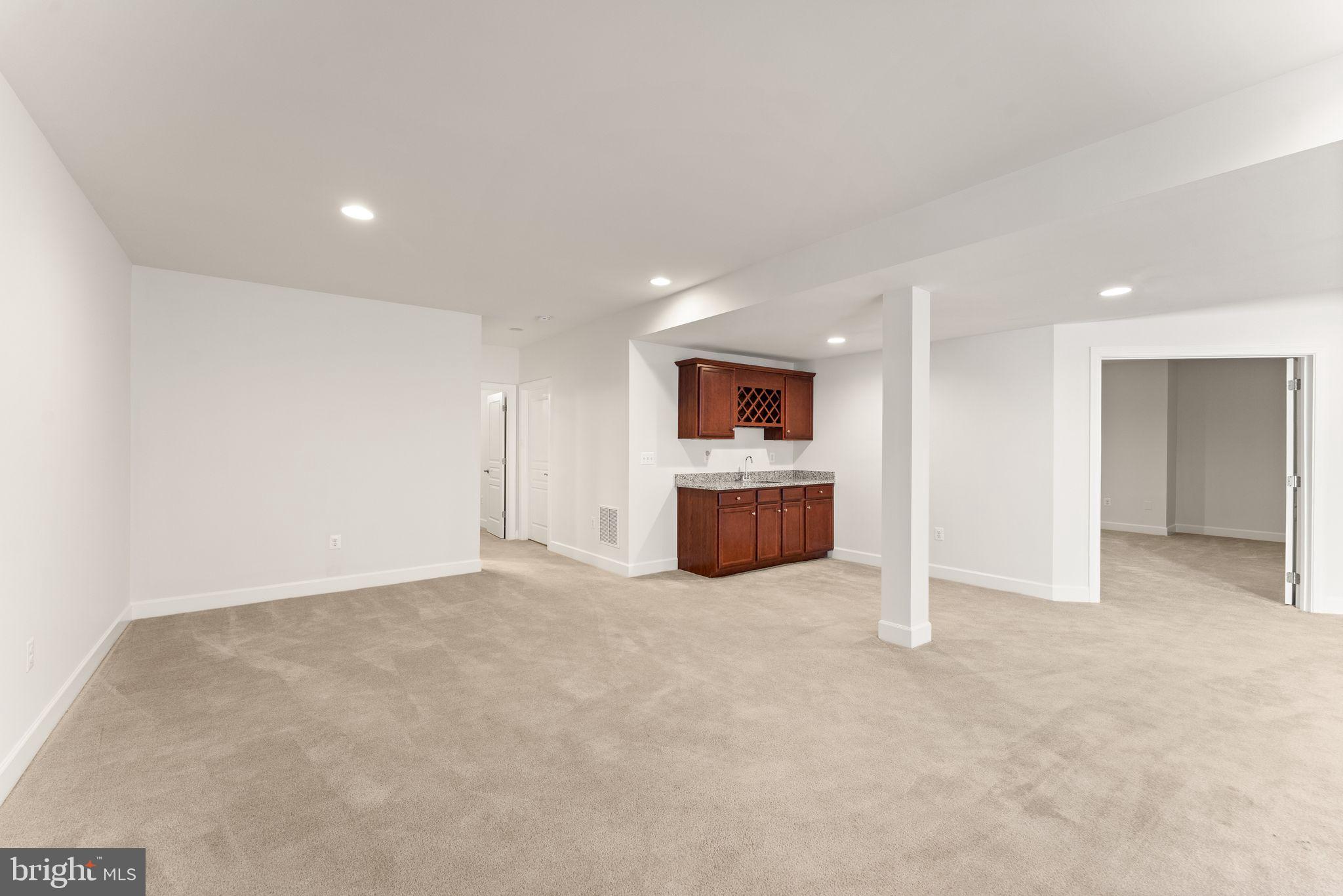 CREIGHTON FARMS - Residential