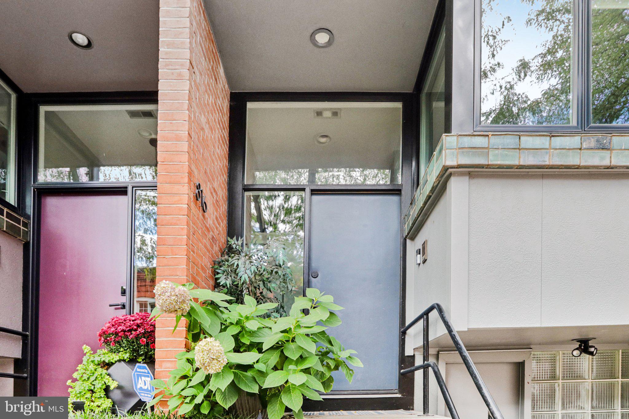 816 N NEWKIRK STREET