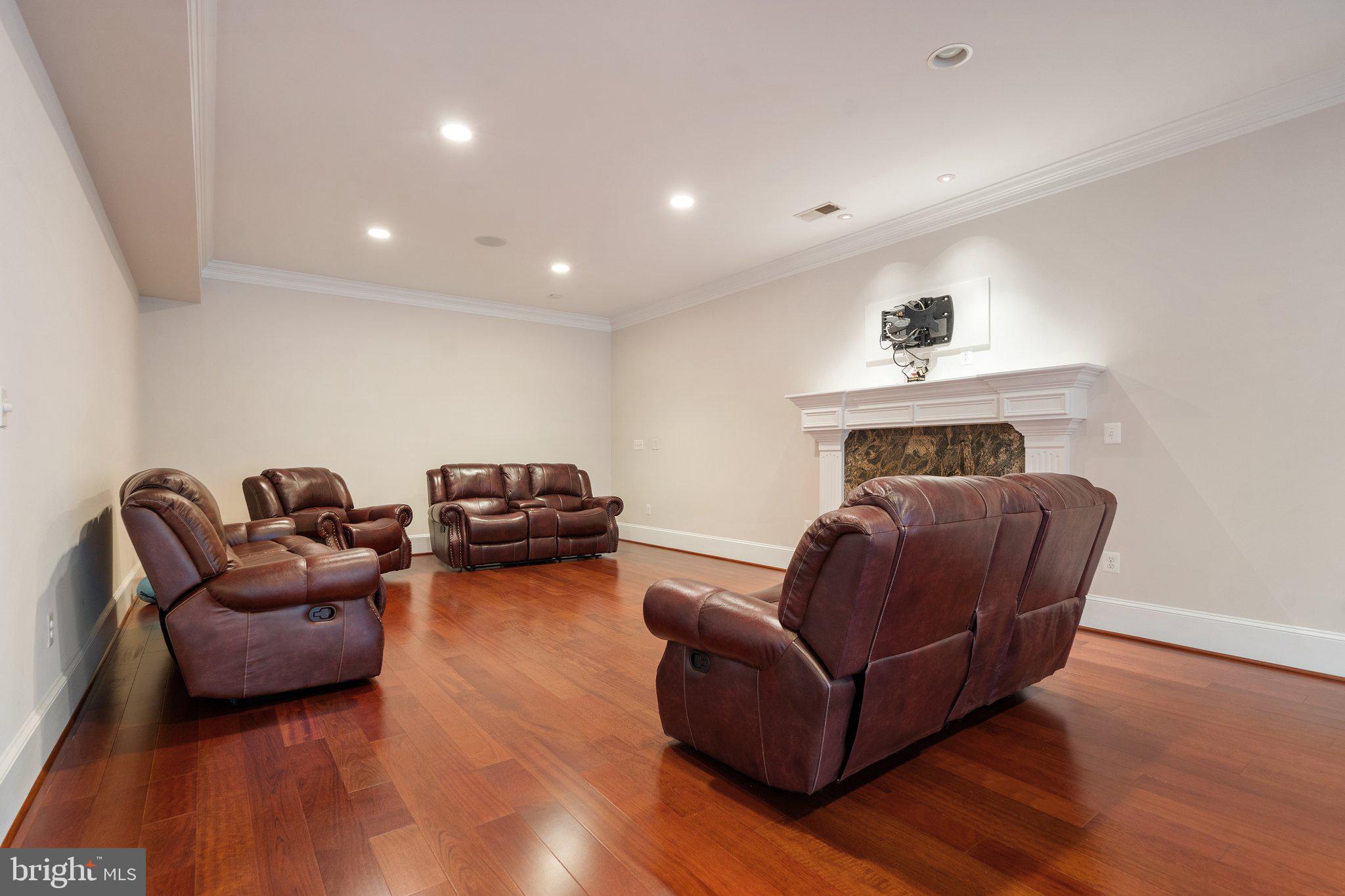 HUNTERS VALLEY MINCHEWS - Residential